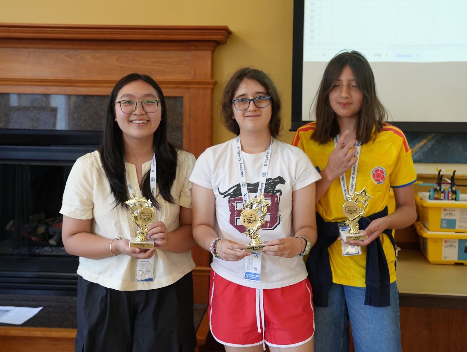 Học Sinh Nhận Được Gì Ngoài Học Bổng Kingsway Academy
