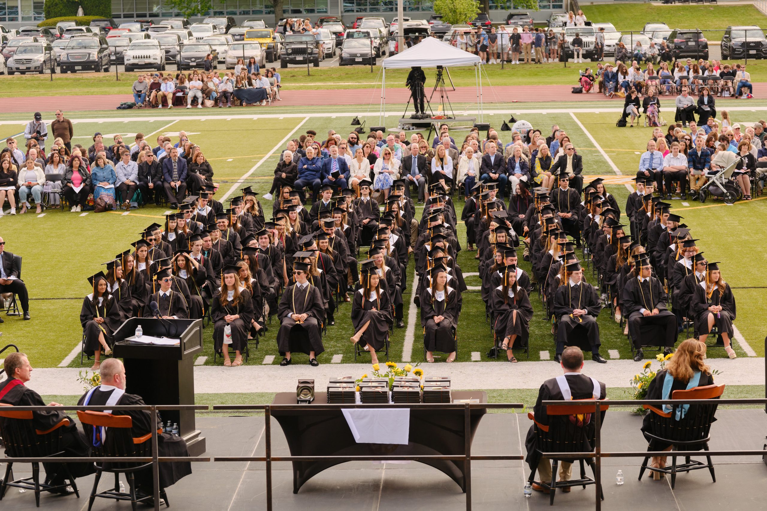 Bishop Fenwick High School: Trường dự bị đại học tại Massachusetts